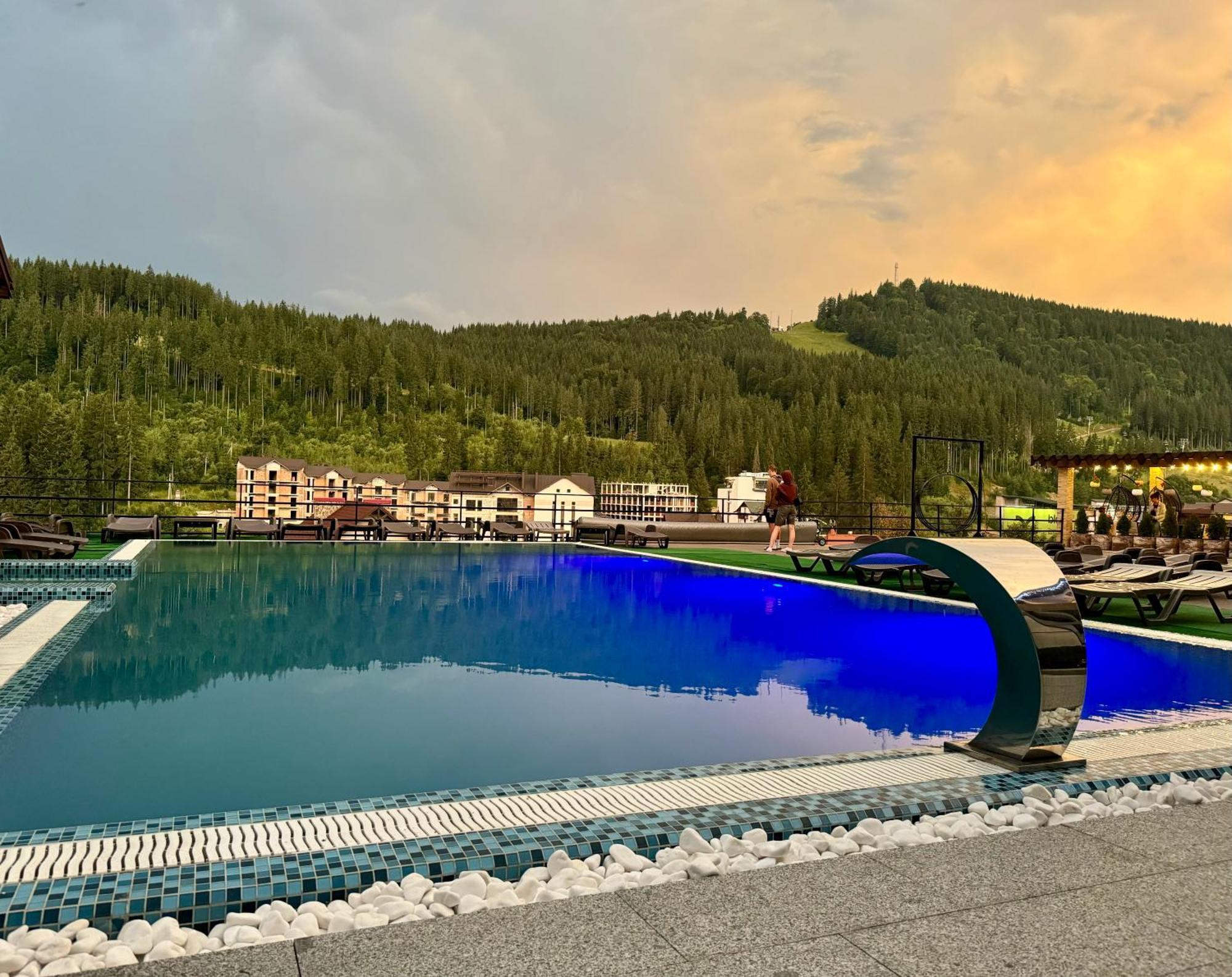 Gold Palace Wellness & Spa Μπούκοβελ Εξωτερικό φωτογραφία