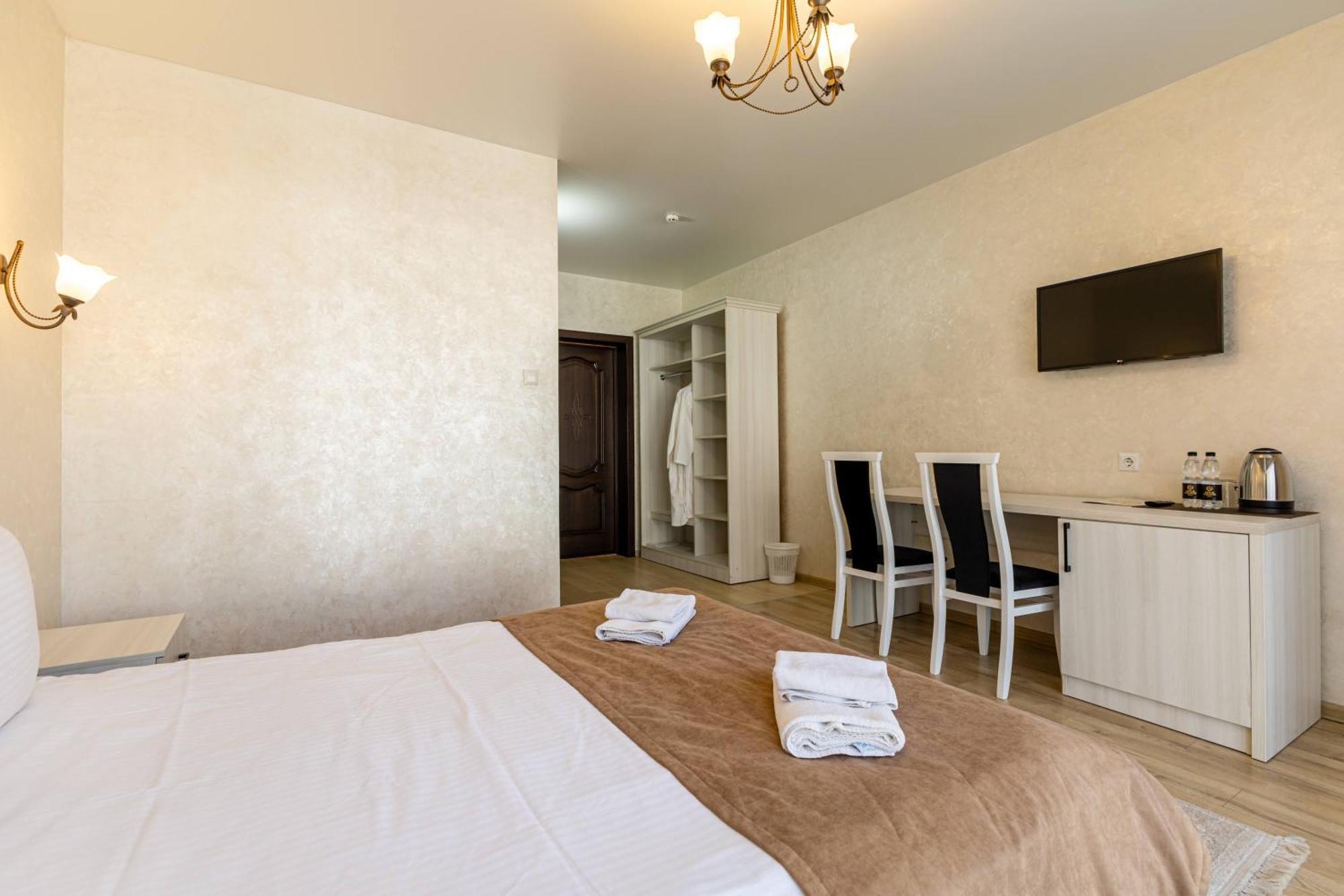 Gold Palace Wellness & Spa Μπούκοβελ Εξωτερικό φωτογραφία